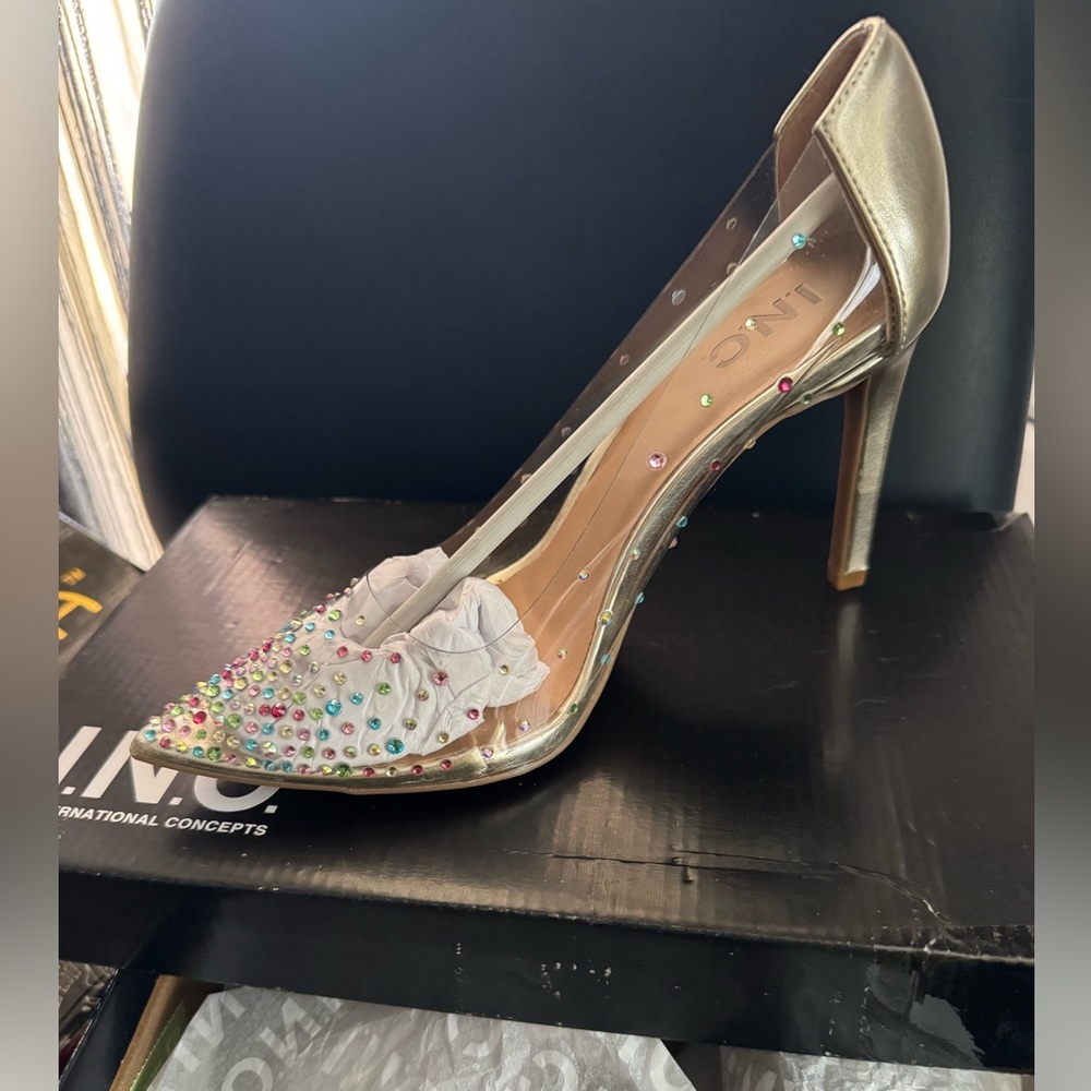 INC Womens Katey Vinyl Pumps - Picture 2 of 3